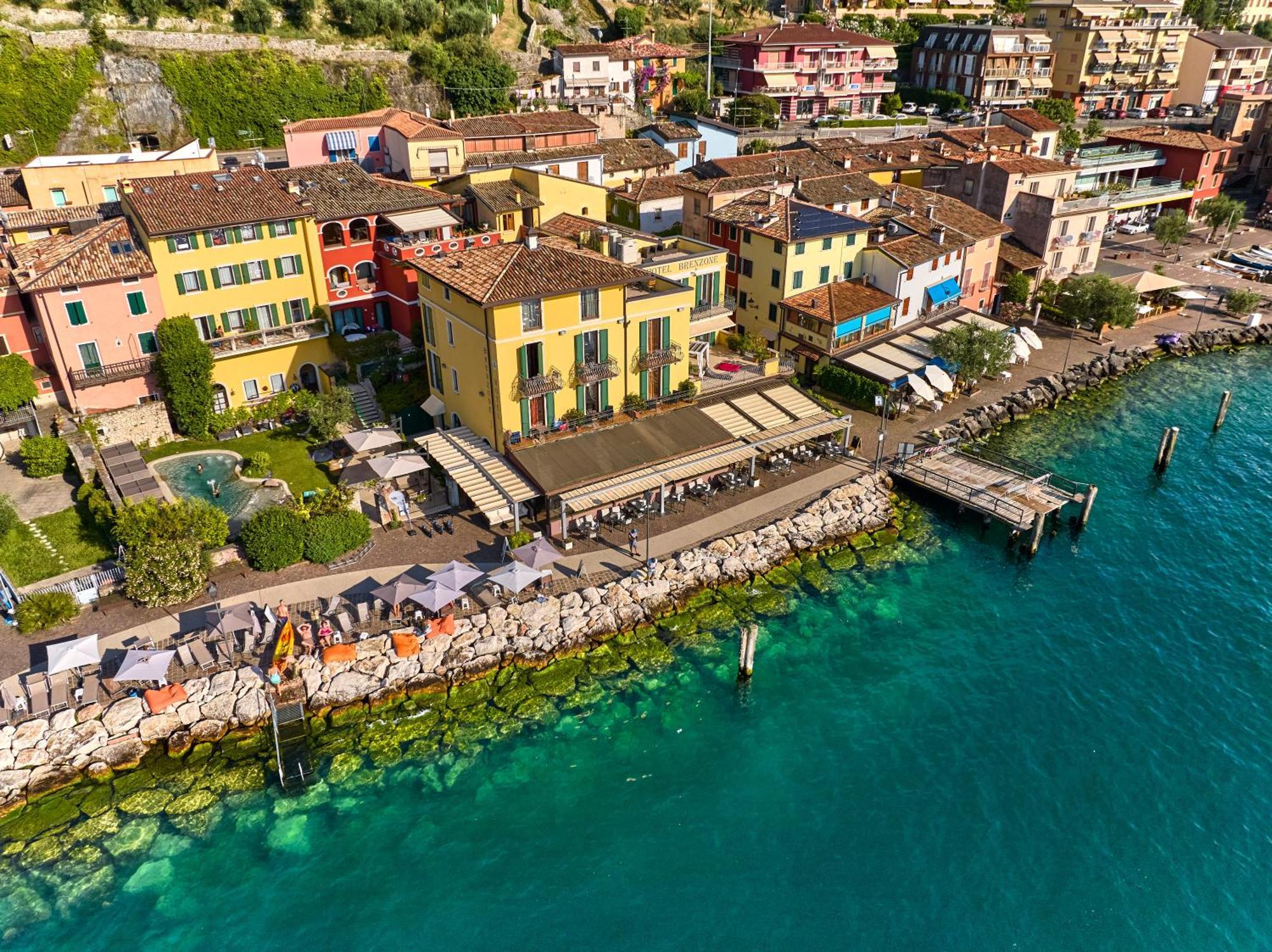 Lake Front Hotel Brenzone Kültér fotó