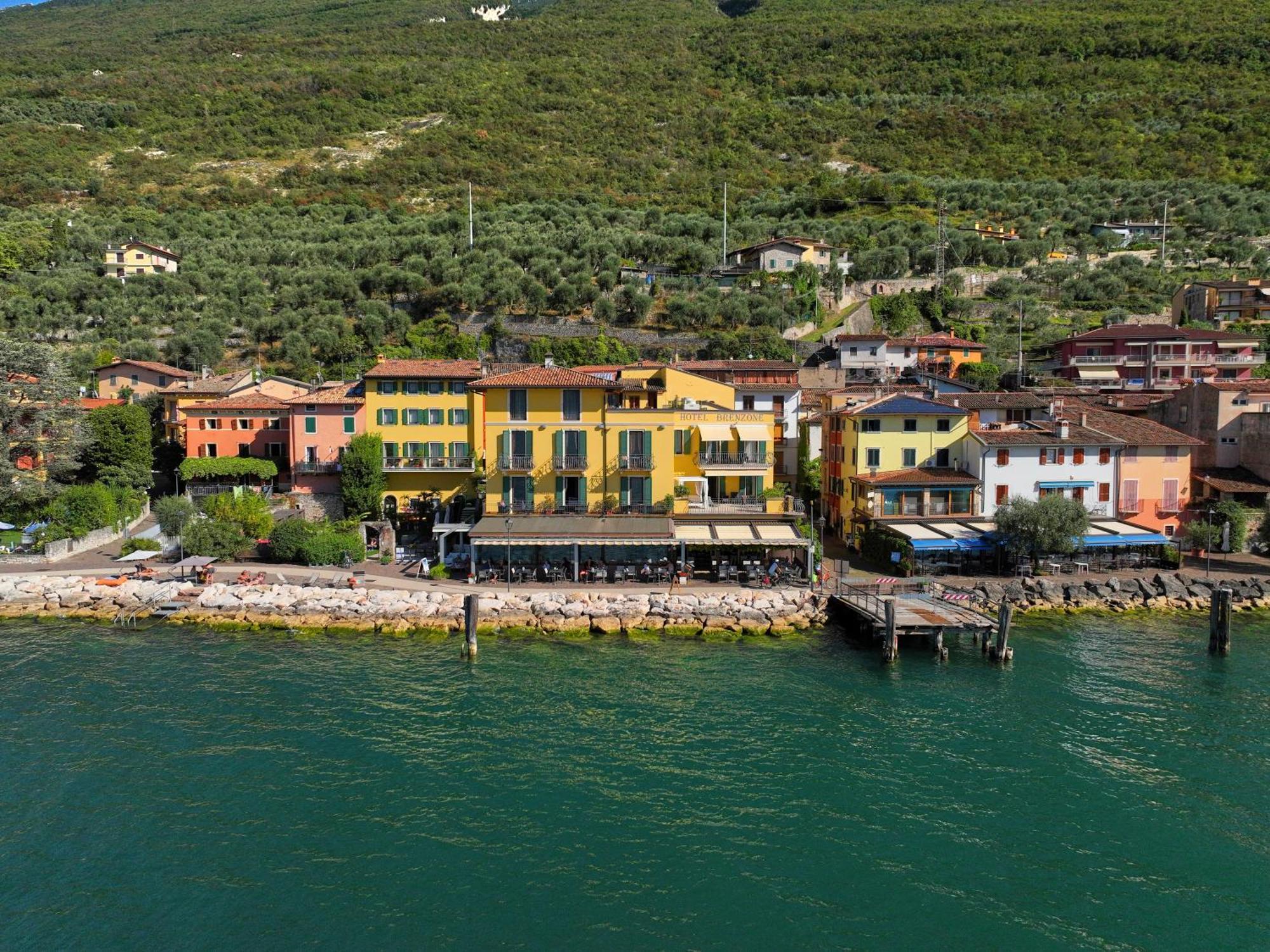 Lake Front Hotel Brenzone Kültér fotó