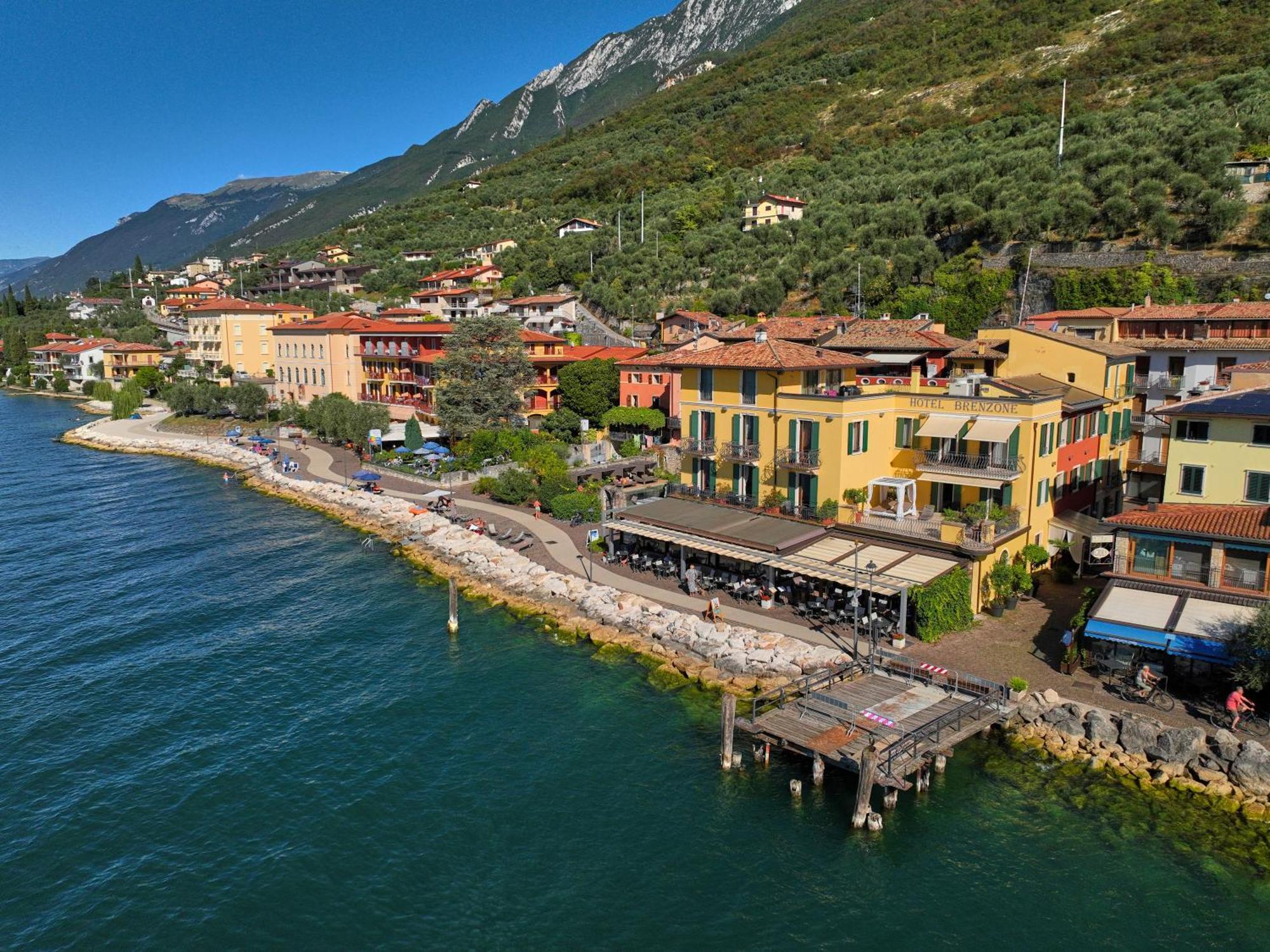 Lake Front Hotel Brenzone Kültér fotó